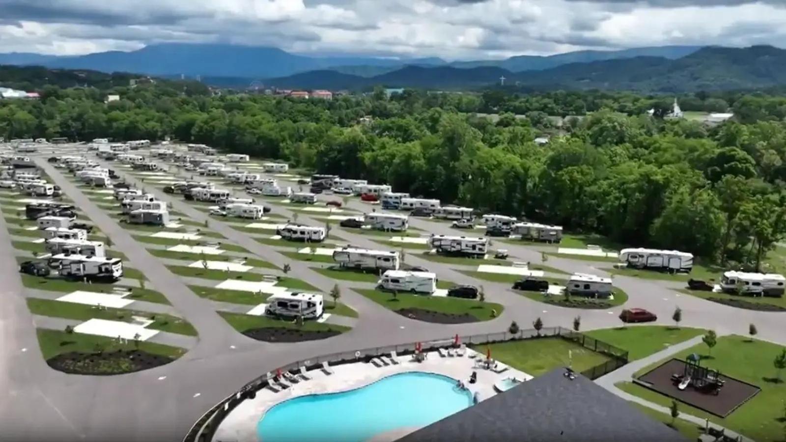 Pigeon Forge Landing Rv Resort Екстер'єр фото